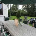 Cozy Escape In Namur Region Vakantiehuis