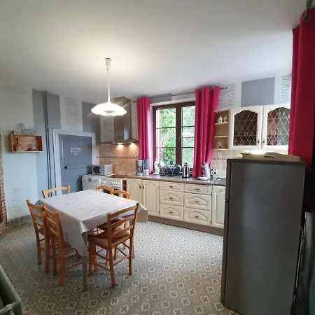 Luxurious With Garden In Gimn E