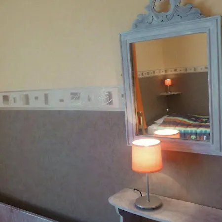 Luxurious Holiday Home With Garden In Gimn E Doische