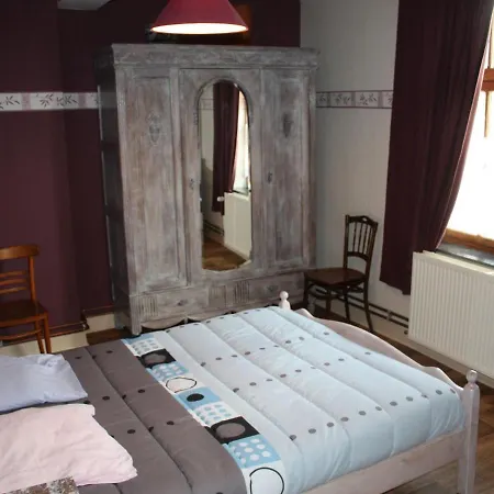 Luxurious Holiday Home With Garden In Gimn E Holiday home