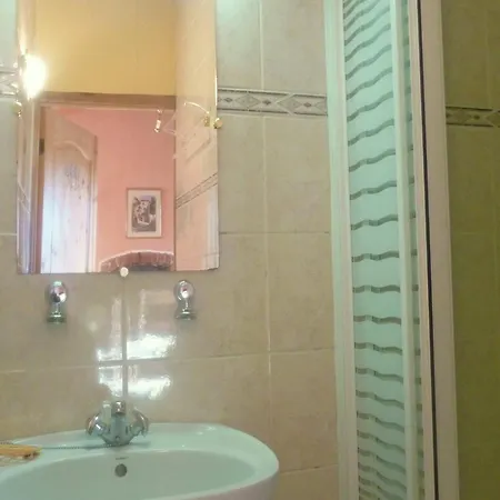 Cozy Escape In Namur Region Ferienhaus