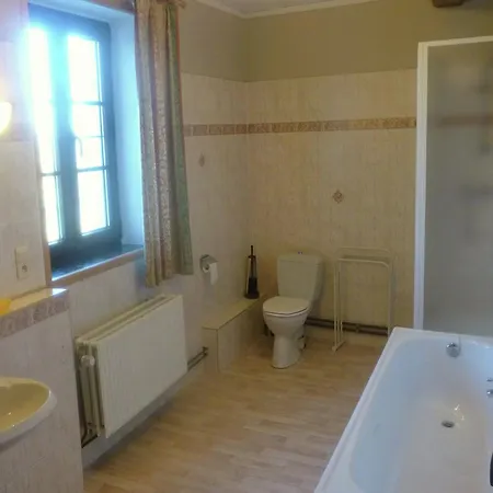 Cozy Escape In Namur Region Ferienhaus