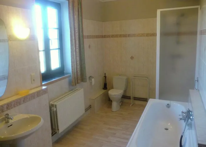 Cozy Escape In Namur Region Ferienhaus