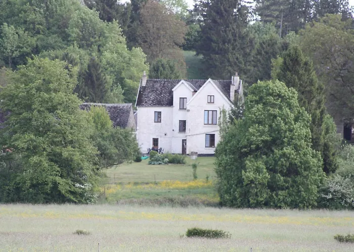 Cozy Escape In Namur Region Ferienhaus Doische